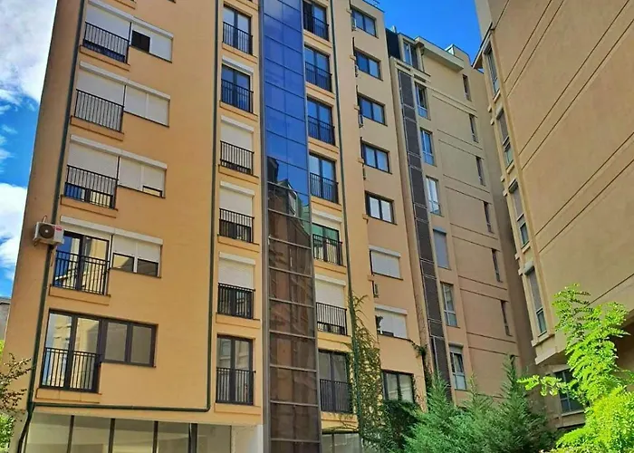 Апартаменти New Business Apt11 Center *